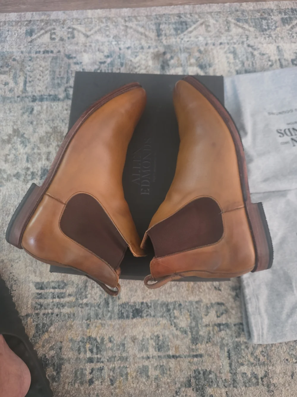 $550.Men's Tan Leather Allen Edmonds Chelsea Boots - Worn 2X